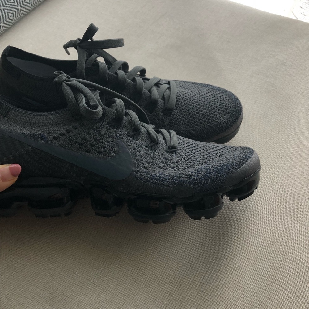 Womens Nike Vapormax size 6.5